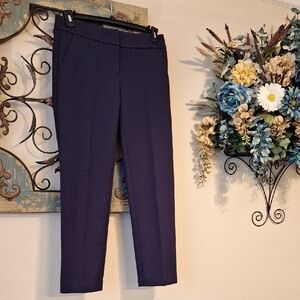 LOFT Navy Cropped Pants. Excellent Condition NWOT Size 4